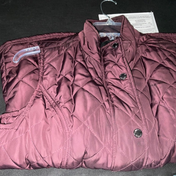 Cynthia Rowley Quilted Sleeveless Puffer Vest Maroon  Size Medium - Picture 4 of 5